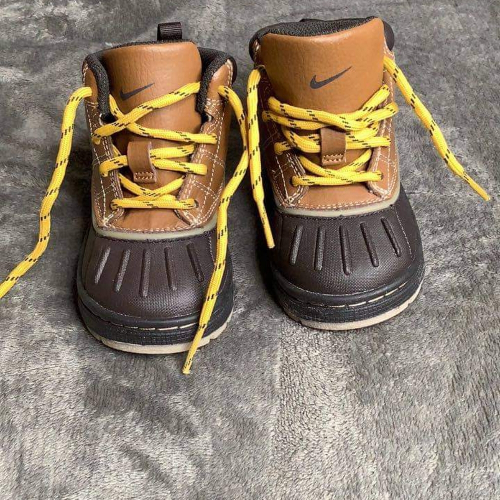 Toddler Boy acg nike boots